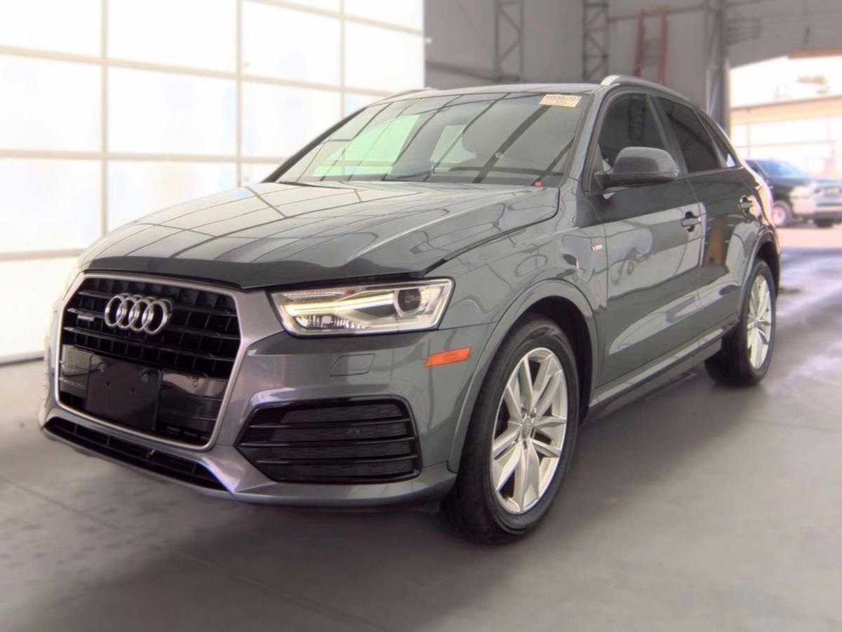 2018 Audi Q3 S line, front three-quarter view